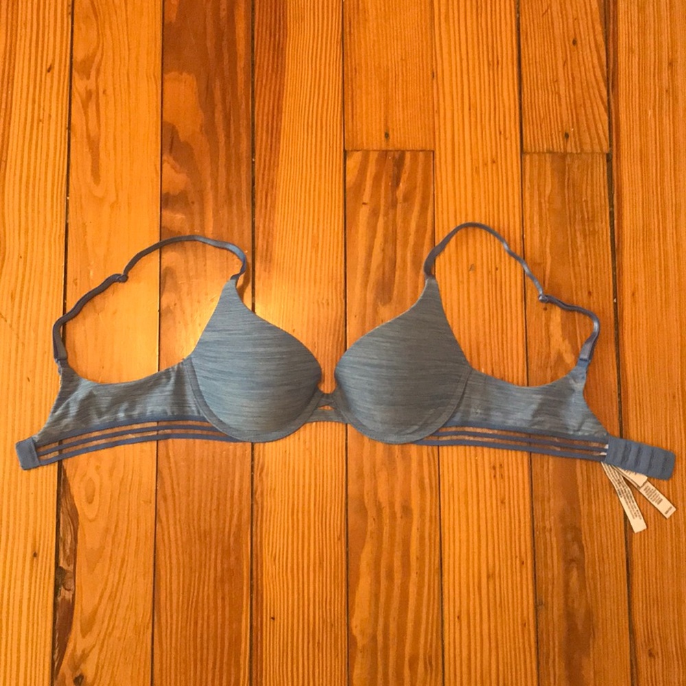 Victoria Secret Bra 32B